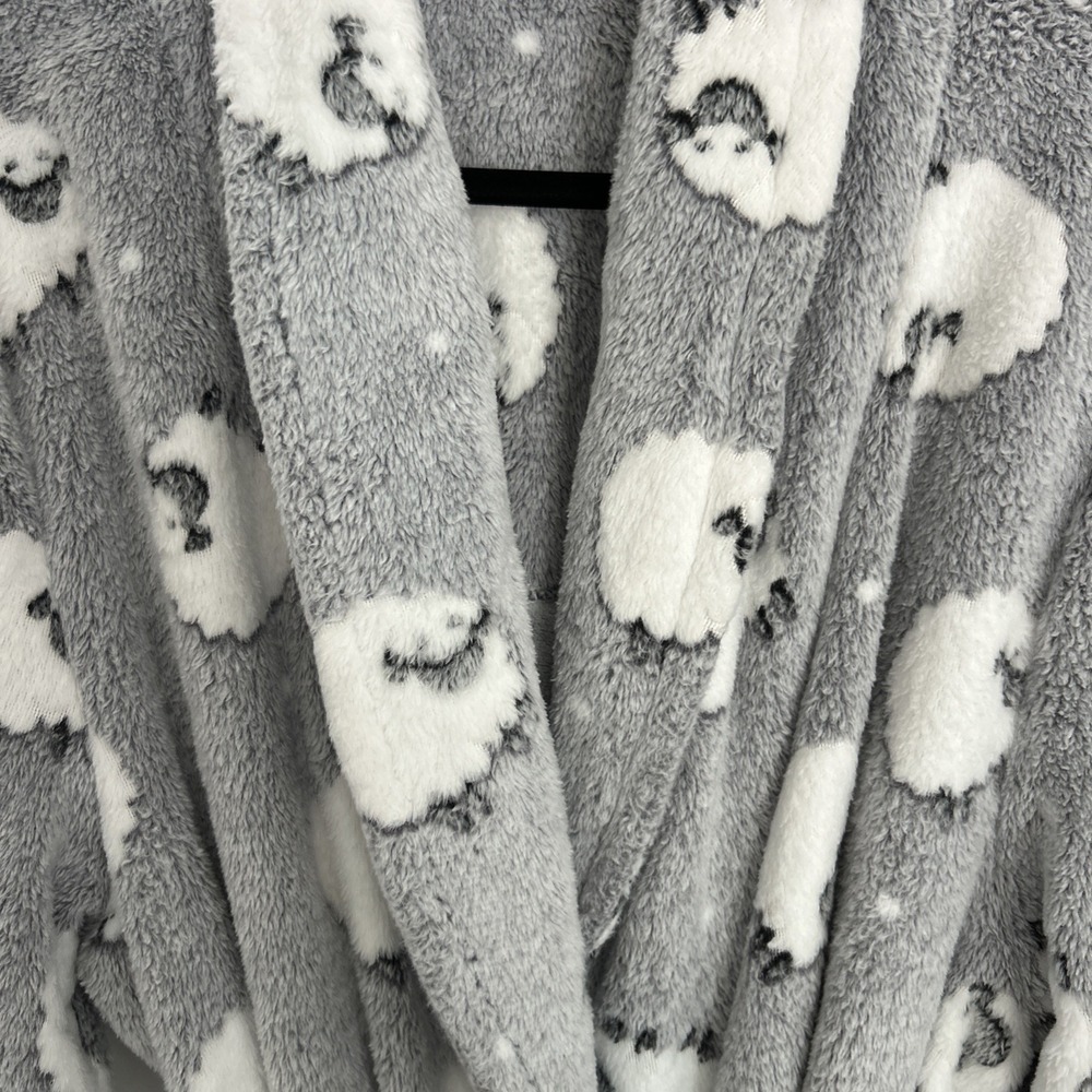 Brighten The Seasons XL Gray White Lambs Plush Pockets Belted Soft Robe Women's - Picture 5 of 10